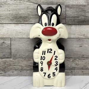 Loony Tunes Sylvester Cat Clock Warner Brothers 1995 Incomplete Doesn't Work